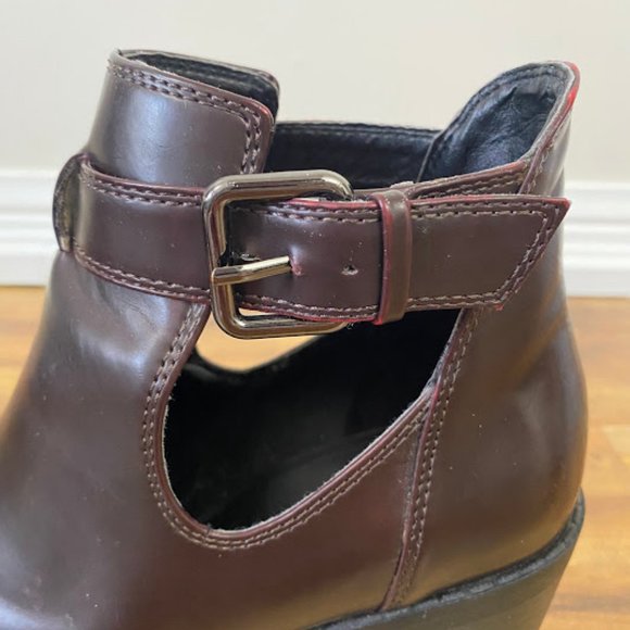 Zara Cut-Out Heeled Booties - Picture 8 of 9